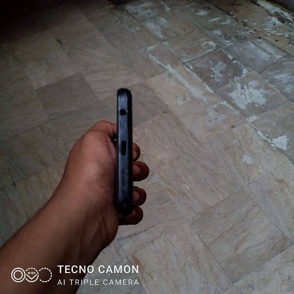 INFINIX NOTE 11. Exchange possible with only Tecno camon 18 p 7