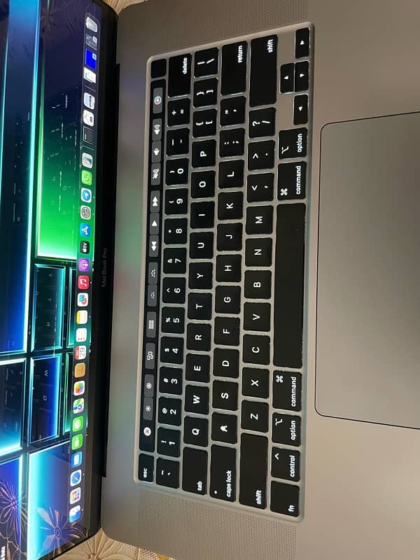 MacBook Pro 2019, 16-inch ,Core i7, 16GB RAM, 512GB 4