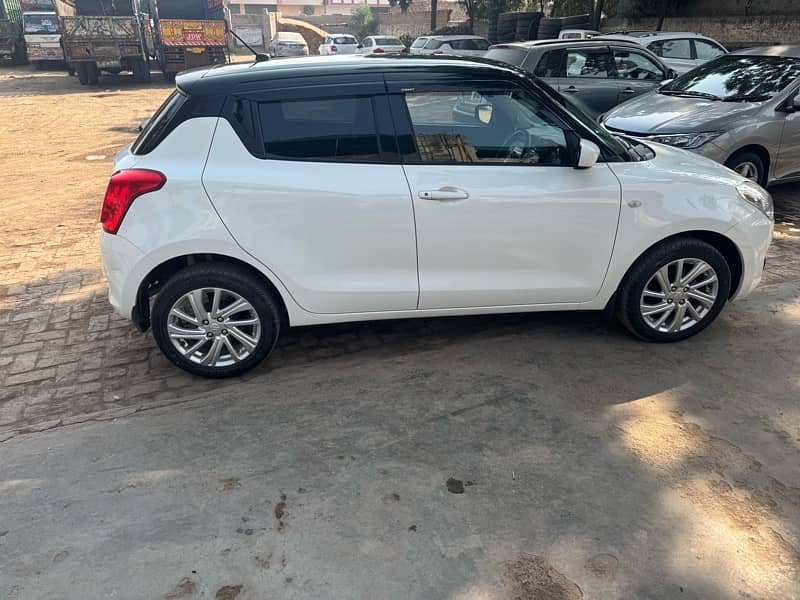 Suzuki Swift GL CVT 2024 6