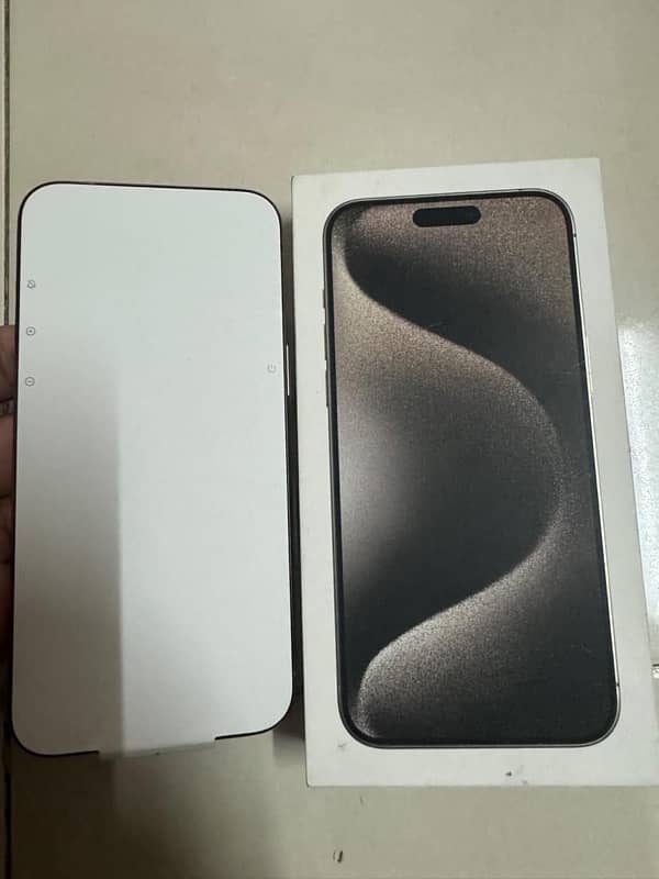 iPhone 15 pro max natural titanium pta 2