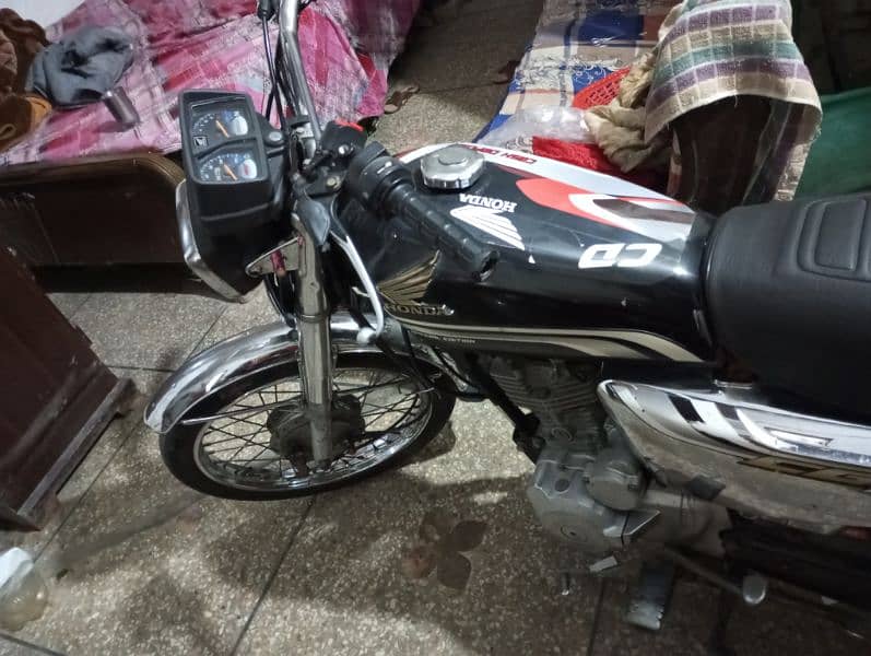 honda 125 special edition total pack bike 2