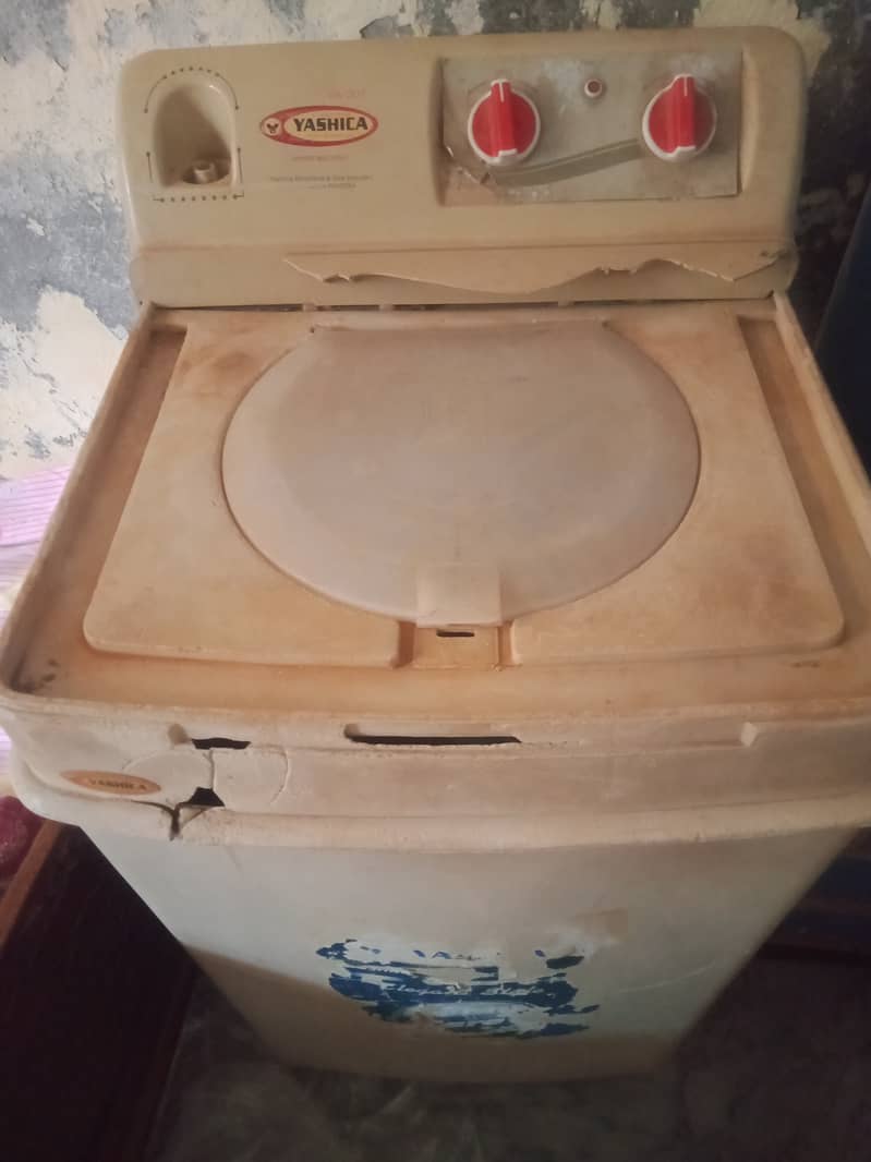 Used Dryer Good Condition Rs. 5000 4