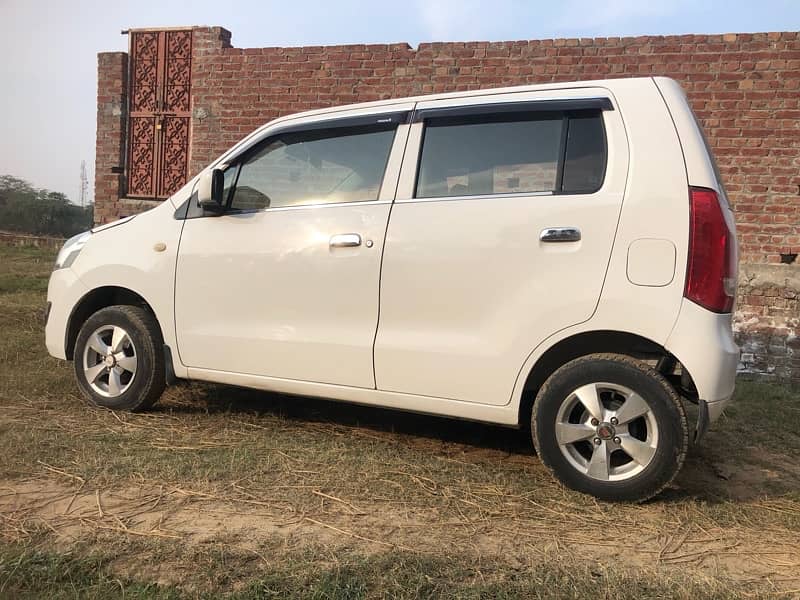 Suzuki Wagon R 2018 3