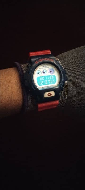 G-Shock original watch beautiful rare model very reasonable price. 1