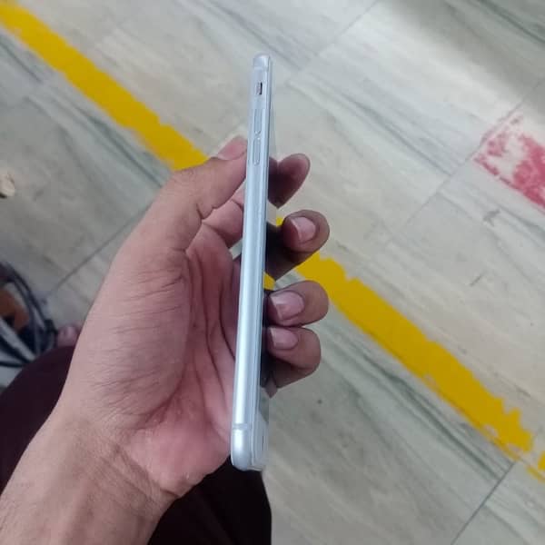 iPhone 8 Plus pta approved 4