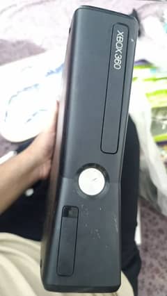 Xbox 360 not working with 2 wireless controllers and original 10+ Cds