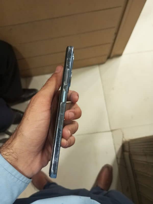 fresh Condition Infinix hot40i 3