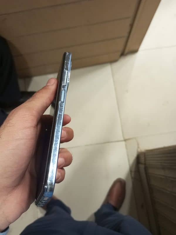 fresh Condition Infinix hot40i 8