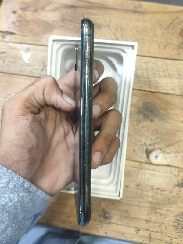 iphone X 64 gb with box 3