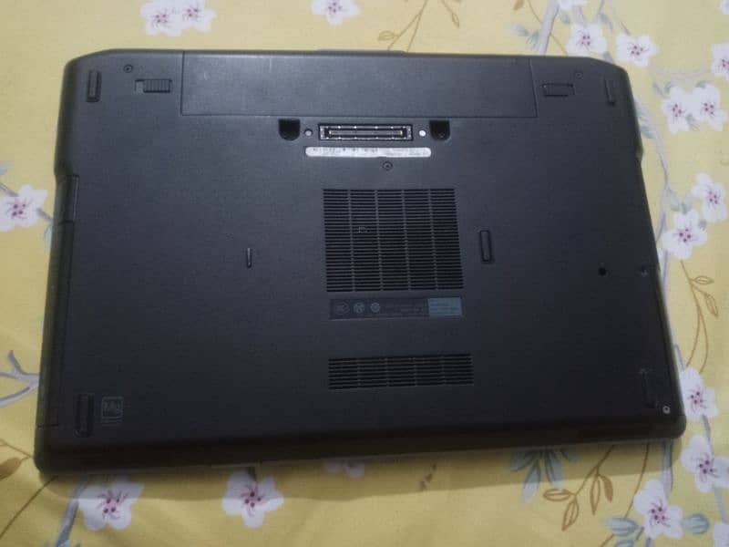 Dell Latitude E 6430 like new condition 3