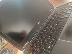 Dell laptop good condition i5 4th