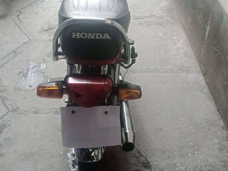 *Honda  CD 70 ( Model  2022 ) good condition* 1