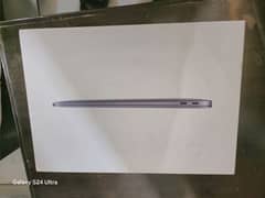 Macbook air M1 8/256 less count only 86 with box and all geniunes.