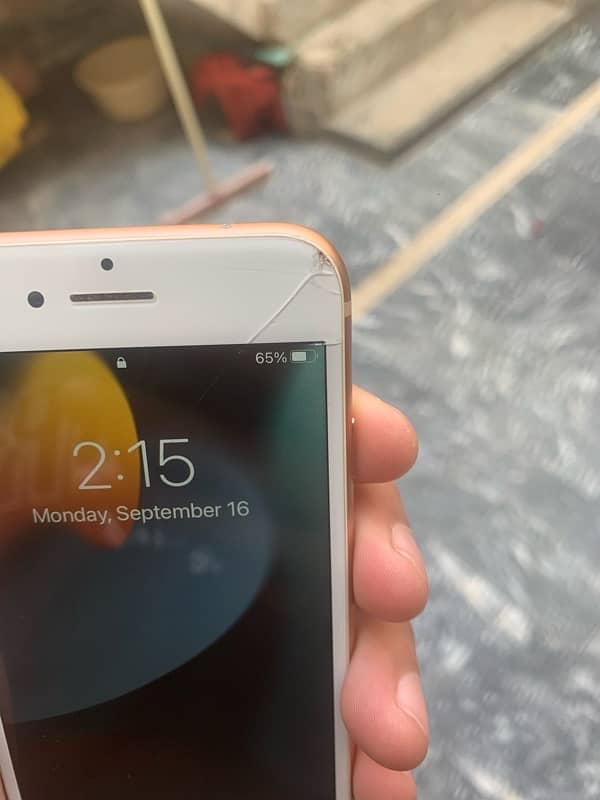 iPhone 8 64 gb NON PTA 2