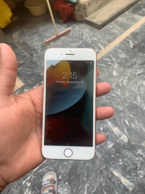 iPhone 8 64 gb NON PTA 5