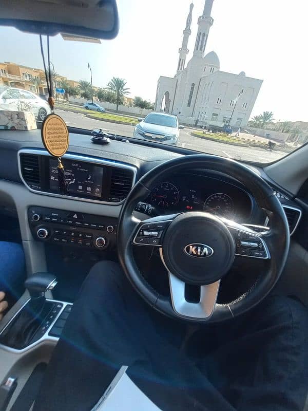 KIA Sportage 2022 9