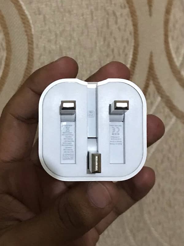 iPhone adapter 4