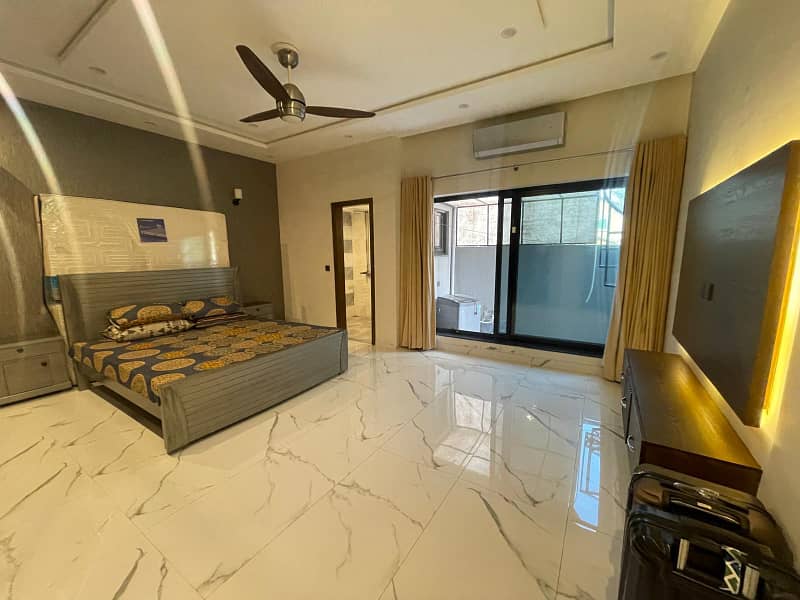 12 Marla Corner near Eiffel tower top notched Fully Furnished house available for 1 month, 2 month, 3 month or 6 months rent at a Very Prime Location of in Bahria Town Lahore 33