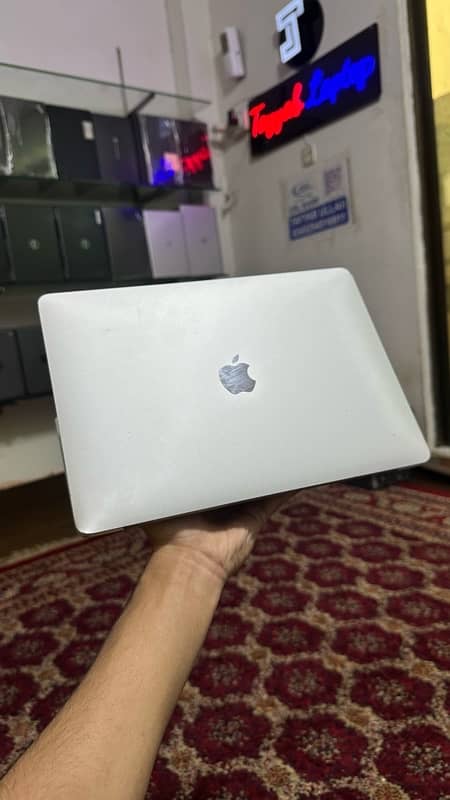 Macbook Air 2019 13inch 8/256  10by10 Laptop Tayyab Laptop Warehouse 0