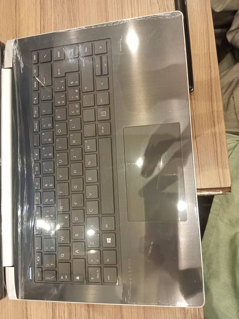 Hp pro book Intel core i5 8th generation 8 gb ram and 256 gb SSD 15 I 5