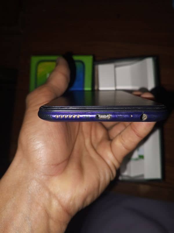 Infinix Hot 8 4