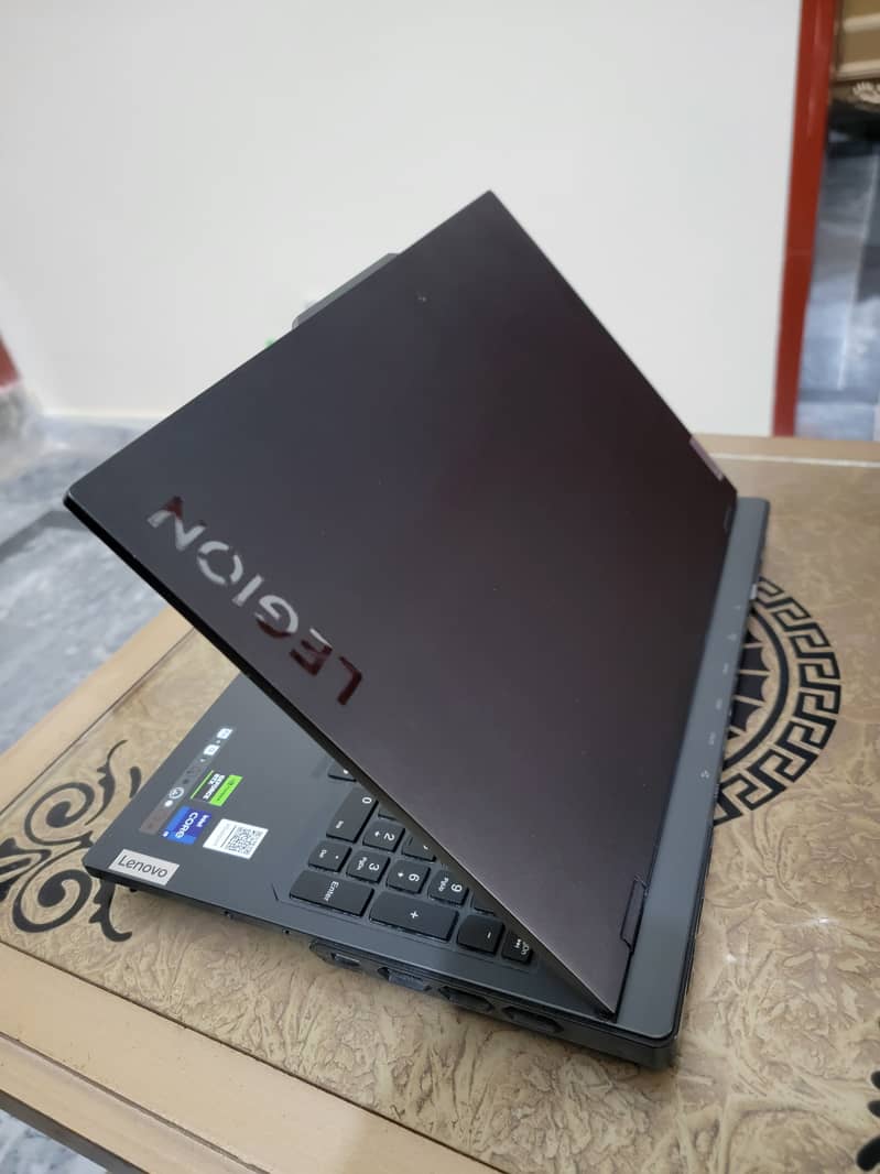 Lenovo Legion 7i Pro Core i9 13th Gen 11