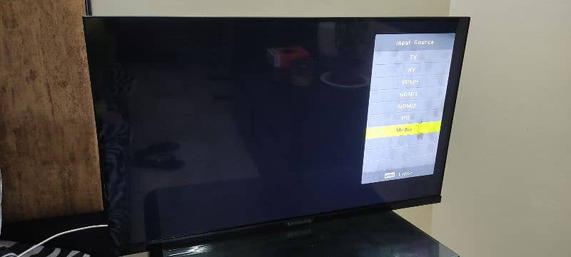 32 Inch TV used 1