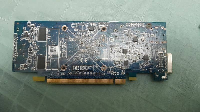 AMD radeon 7000 1