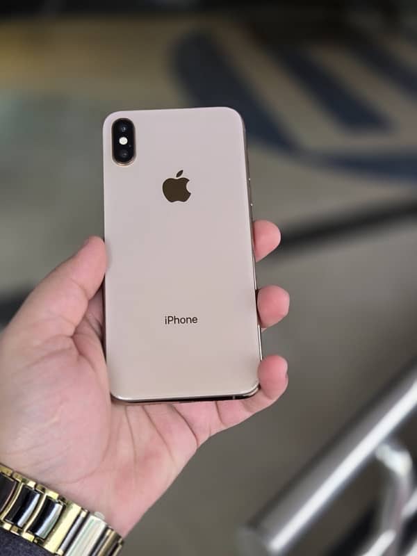 IPhone  XS 64 gb Officially PTA  Approved 0