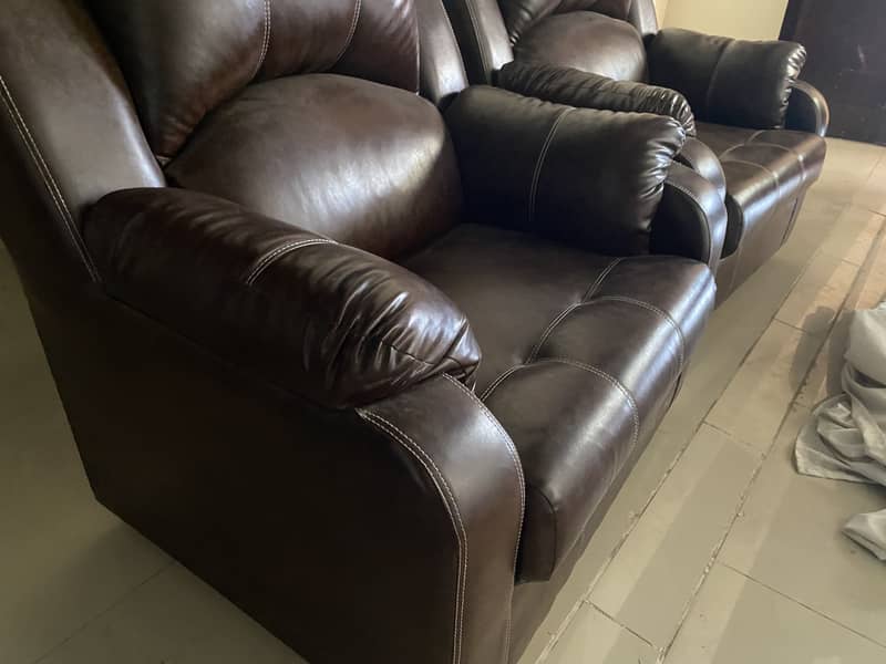 Brand New Condition Sofa Set 3