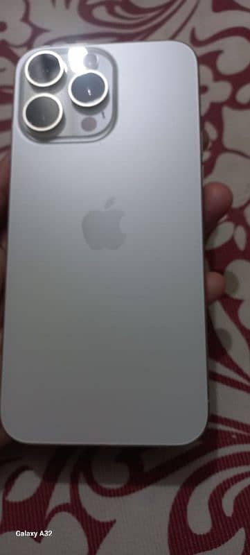 I Phone 15 Pro Max 256 GB white 2