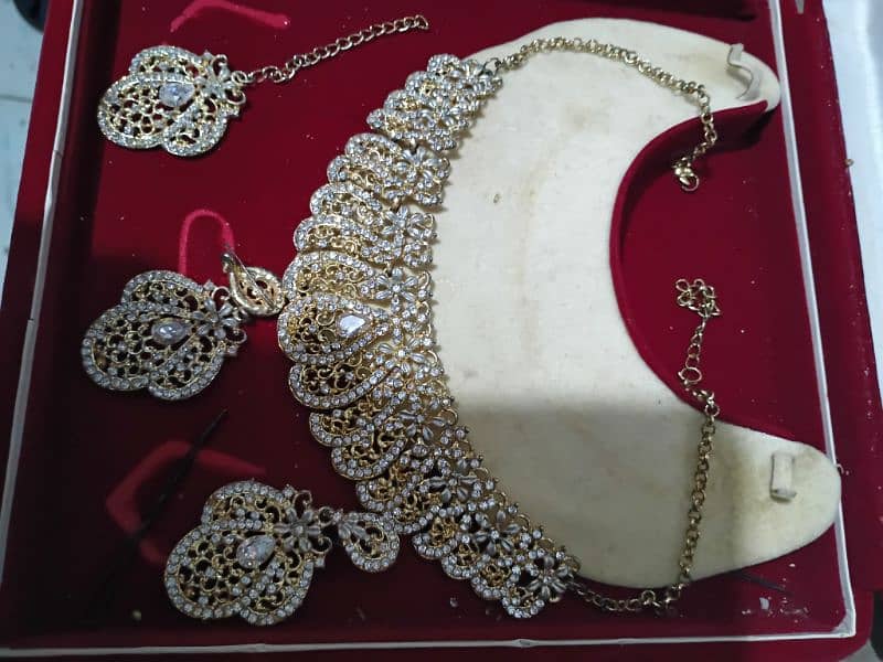 very decent jewellery set 2