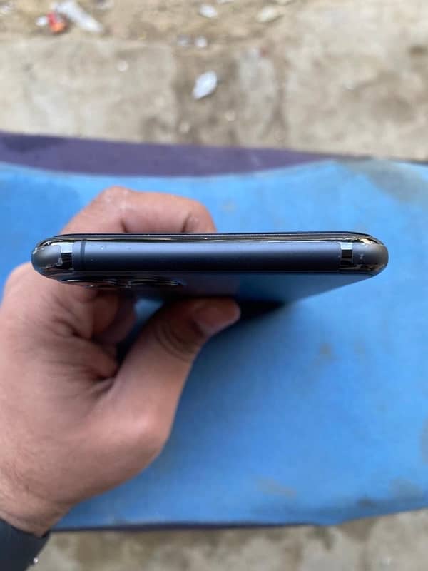 iphone 11 pro max 256gb physical+esim pta approved condition 10/9.5 2