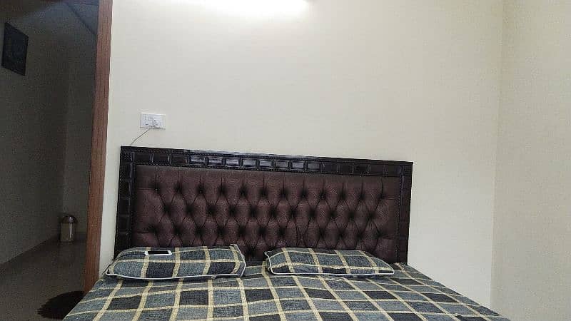 wooden duble bed luxury king Size with Side Tables and spring matress 3