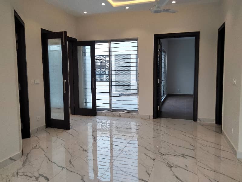 1 Kanal Upper Portion For Rent In DHA Phase 4,Block CC, Lahore. 8