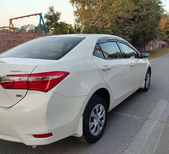 Toyota Corolla GLI 1.3 Automatic. 2015. Total Genuine. 8