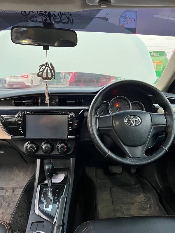 Toyota Corolla GLI 2016 automatic 7