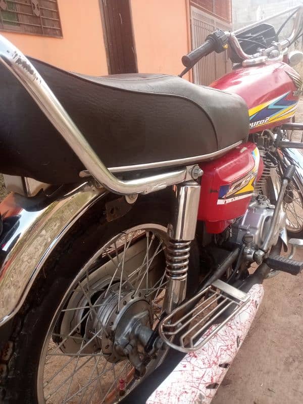 Honda 125 Model 19 Punjab no biometric available 3