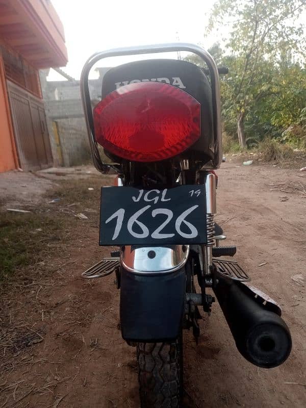 Honda 125 Model 19 Punjab no biometric available 5