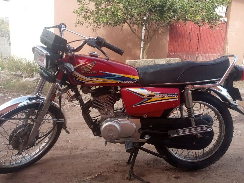 Honda 125 Model 19 Punjab no biometric available 6