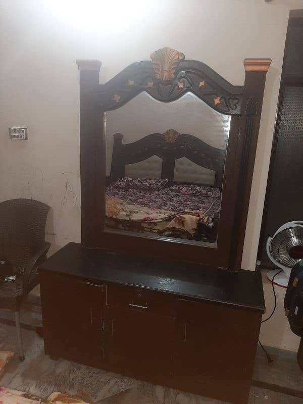 bed with dressing table at reasonable price 0