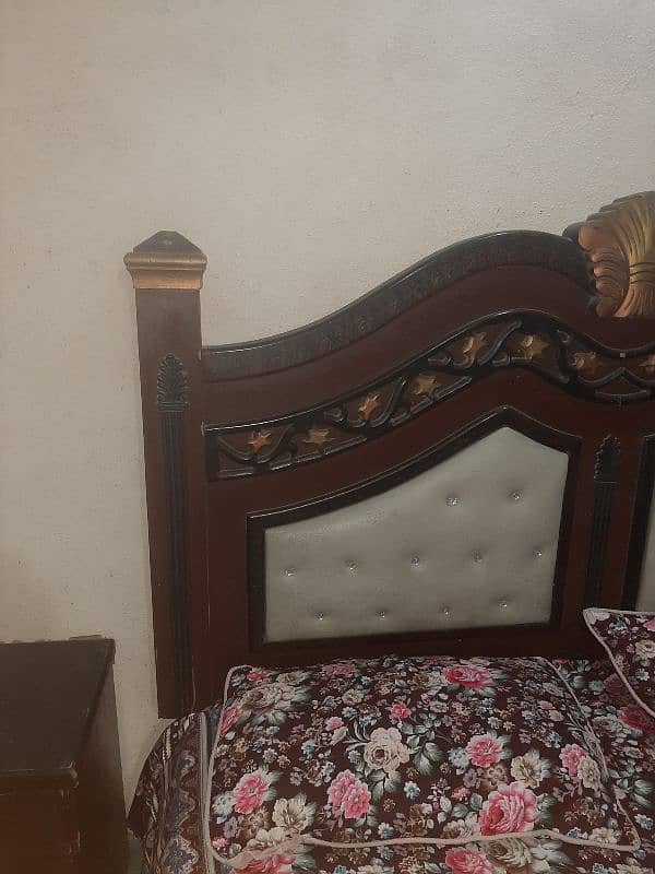 bed with dressing table at reasonable price 1