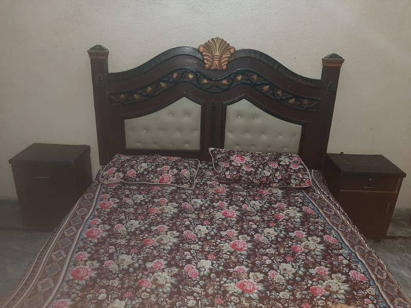 bed with dressing table at reasonable price 2