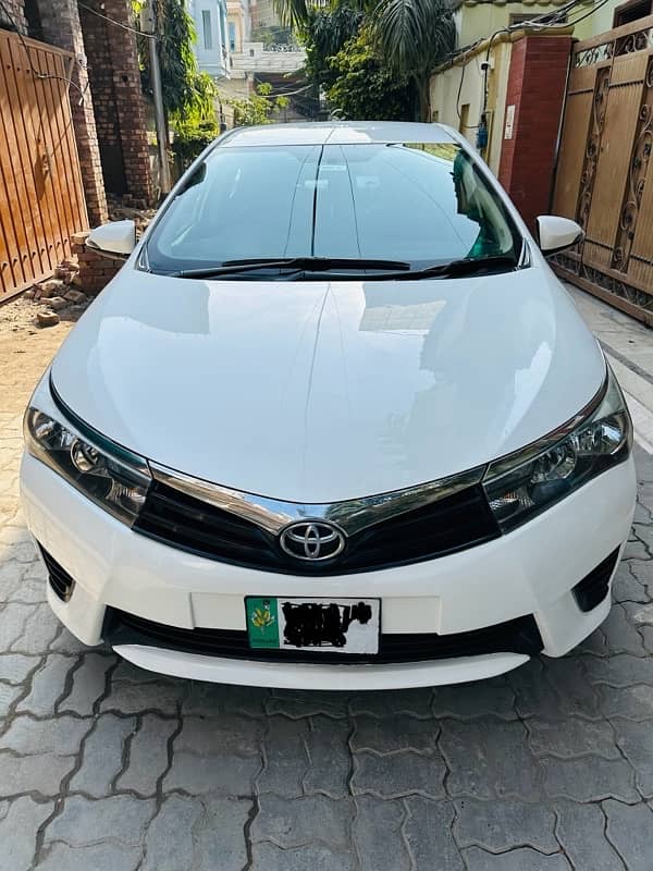 Toyota Corolla Altis 2017 4