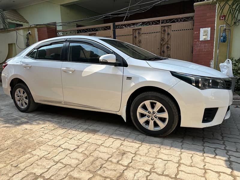 Toyota Corolla Altis 2017 5