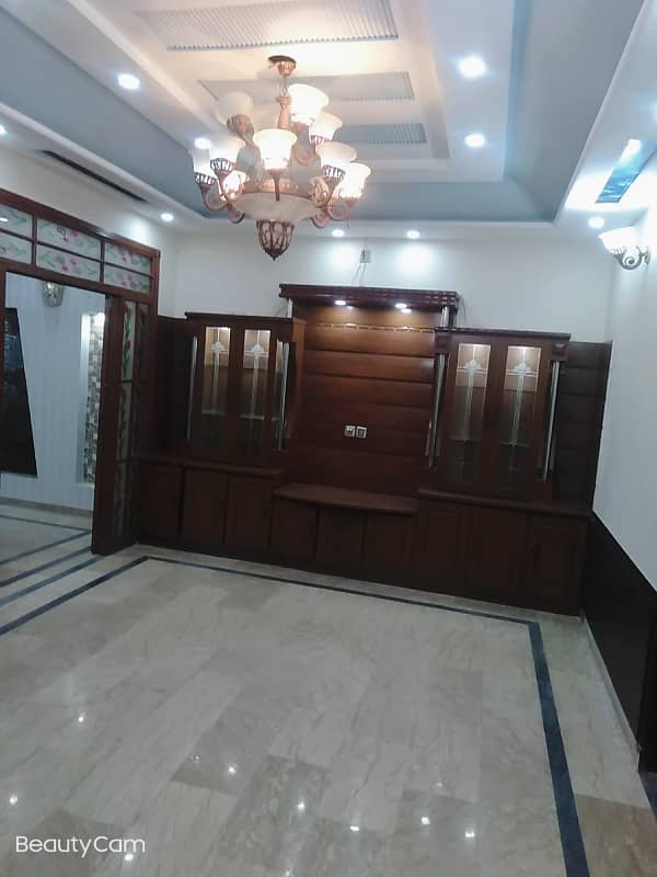 Vip beautiful 6 marla lower portion is available for rent in sabzazar lhr 6