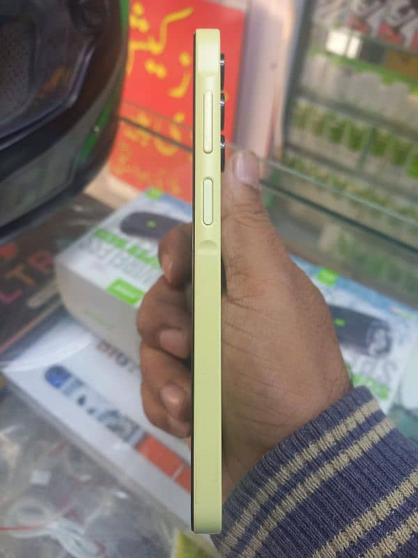 assalamualaikum am selling mobile Samsung Galaxy a15 256 gb 1