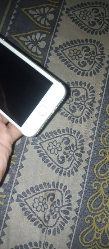 I Phone 8 For Sale 5