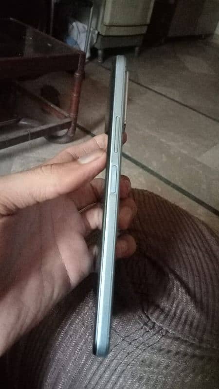 Vivo y33s only Phone 6