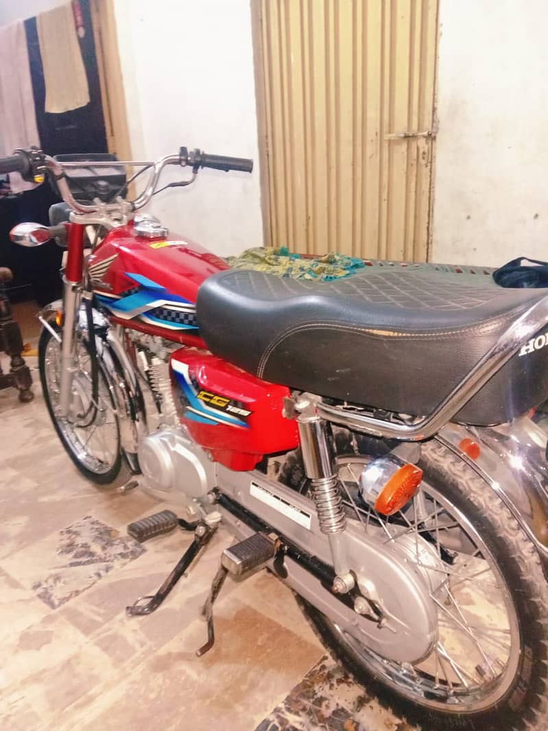 Honda CG 125 2024 3